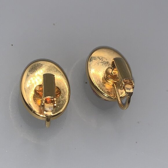 Australian Flower Clip On Earrings SELLING AS IS - Picture 2 of 2